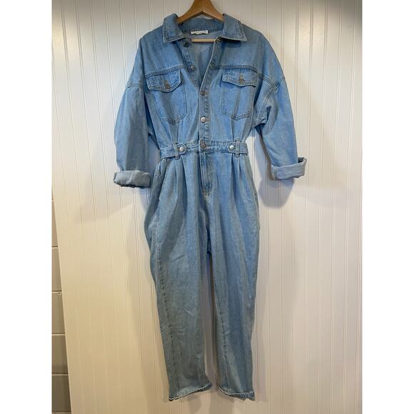 12th Tribe Denim Jumpsuit Women's M/L Light Wash Button Up Collared Long Sleeve - Picture 2 of 5